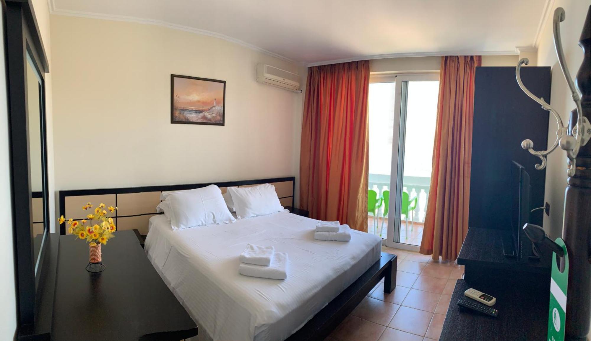 Dodona Sarandë