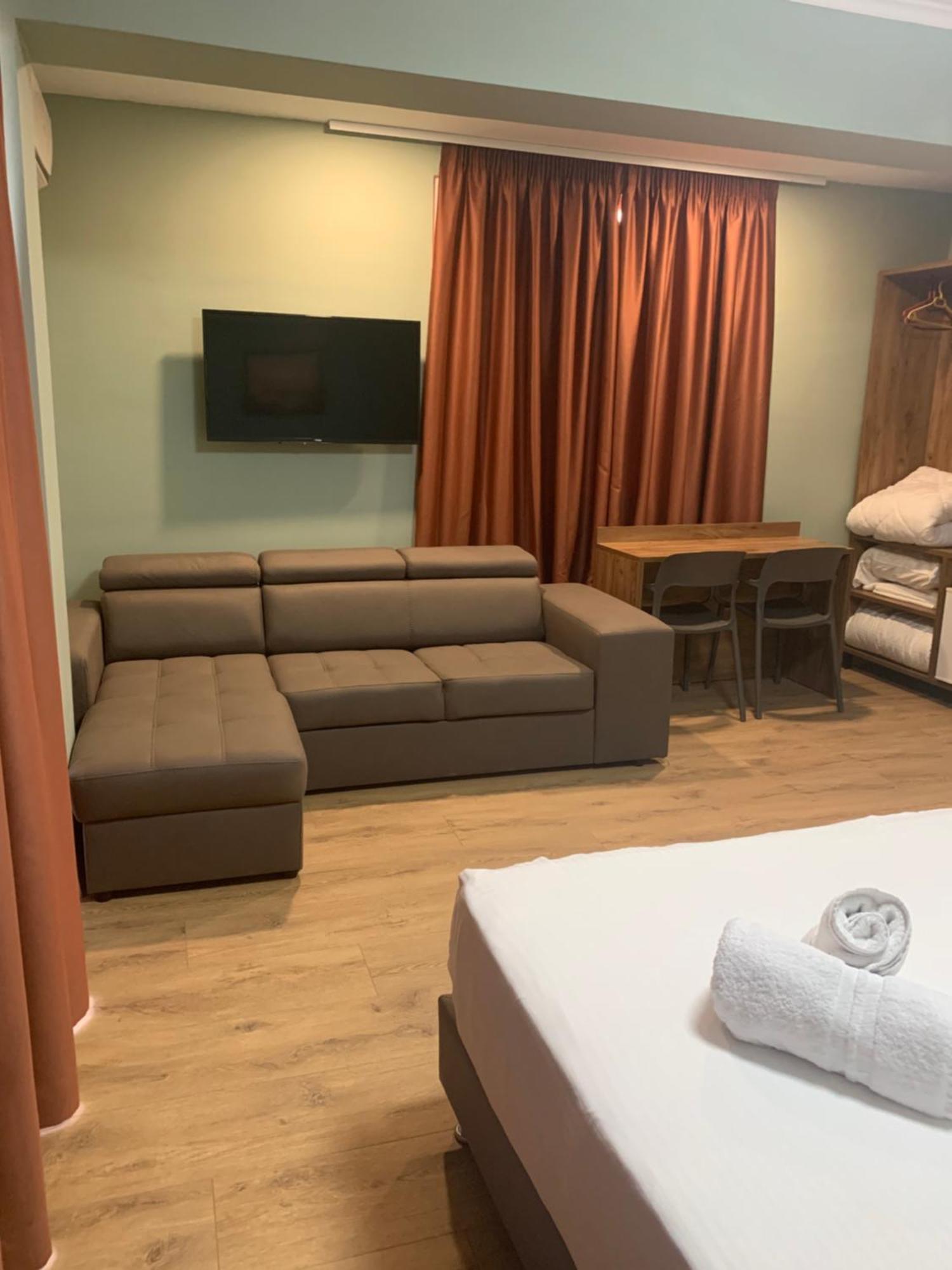 Dodona Hotel